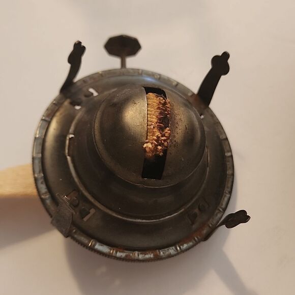 Vintage Kaadan Ltd Tin Oil Lamp - Picture 12 of 12